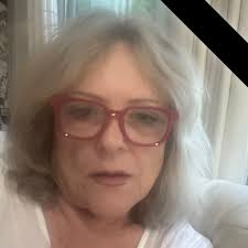 What tasks can others do while 2 work with me?