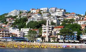 Around 80% of the population of ulcinj are ethnic albanians. Fotos Montenegro Ulcinj Stadte Gebaude