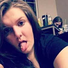 Heather Philpott (@HBPhilpott)