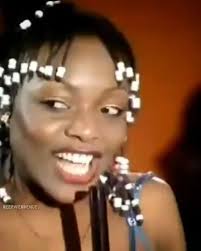 🎧🎹🥁🪇💃♥️💯🪕🎻🎷🎆🎉✨