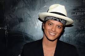 Bruno mars was born on october 8, 1985 in honolulu, hawaii, usa as peter gene bayot hernandez. Bruno Mars Reveals He S In A Recording Studio Somag News