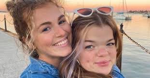 Ella Carrington's Instagram, Twitter & Facebook