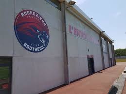 Signaletique Exterieure Et Interieure Oxeo Marketing