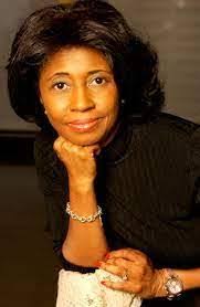 Iris Buckner's Instagram, Twitter & Facebook