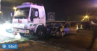 Dos personas fallecieron y cinco resultaron lesionadas tras el choque y posterior volcamiento de un vehículo. Accidente Entre Talcahuano Y Concepcion Deja Dos Personas Lesionadas Y Alta Congestion Vehicular Nacional Biobiochile