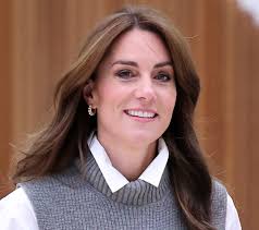 I've Been Wearing One of Meghan Markle's Go-To White Button-Downs