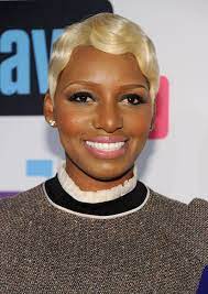 This performance was a throwback to a golden era in popular music, when black female musicians, were indeed celebrated in all their fullness. Black Celebs In Short Blonde Hair Essence