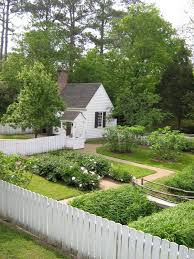 Two Nerdy History Girls Williamsburg Green Spring Is Coming Really Country Garden Design Cottage Garden Colonial Garden