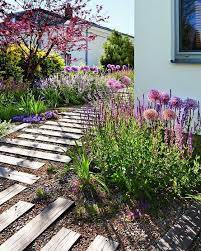 garden story on instagram follow our new colleague gardenlover4life interesting garden pathway flower lands in 2020 tuin tuin ideeen tuin ontwerpplannen