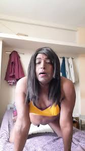 Sharon Enjoys Fucking with Bottle: Indian Shemale Desi Porn