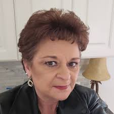 Division 4M Honors Outstanding Associates