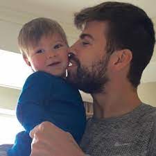 Gerard and sasha pique ( gerard pique : Sasha Pique Mebarak 3sashapique Twitter