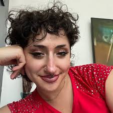 Reminder that this iconic tweet from @pink about Kanye West continues to  age like a fine wine since 2009 🍷✨