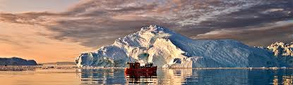 Home to 56,000 people, greenland has its own extensive local government, but it is also part of the realm of denmark. Reisetipps Fur Gronland Das Ende Der Welt Berge Meer