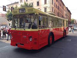 Trc trasmetterà la giornata in diretta a partire da domattina alle 9. Strage Bologna Il Vecchio Bus 37 Guida Il Corteo Sassuolo 2000