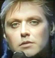 Paul Clark busted out his wonderfully deluxified ORLEANS. Beige But  Beautiful, baby!