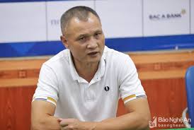 Có thể nói, đây là một trận đấu nhàm chán và có chất lượng chuyên môn rất thấp. Slna 2 Tráº­n Dinh 2 Tháº» Ä'á» Hlv Ngo Quang TrÆ°á»ng Bá»©c Xuc