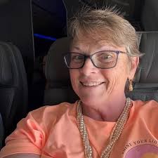 Anyone can get brainwashed. Some of the nicest people I thought I knew  think T is wonderful. And this is in Canada. Obviously I don't talk to them  much, our cores values