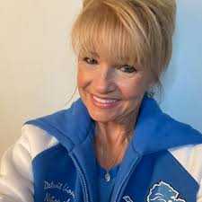 Lindsey Halligan, the newly-installed US Attorney prosecuting James Comey  at Trump's direction, is 36 years old and has never prosecuted a case. She  was however a Miss Colorado finalist.