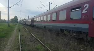 Consulta los horarios y reserva tus billetes con rome2rio. Tren Blocat In Camp Radio Targu Jiu