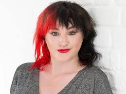 I spend half my week as a woman and the other half as a man': Gender fluid  Tabitha has boyfriend and a girlfriend