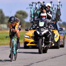 Wout van aert heeft voor drie jaar bijgetekend! Road Cycling Wout Van Aert Winning Races Interview