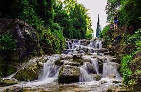 (i) you are not at least 18 years of age or the age of majority in each and every jurisdiction in which you will or may view the sexually explicit material, whichever is higher (the age of majority), (ii) such material offends you, or. Viktoriapark Berlin De