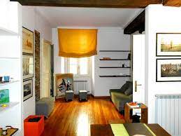 Ivrea Centro Storico In Via Arduino Nel Pieno Centro Storico Di Ivrea Alloggio Collocato Ad Un Primo Idee Per Decorare La Casa Appartamento Appartamenti