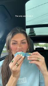 How to Use Christmas Hubba Bubba