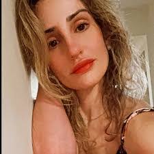 Molly Vail's Instagram, Twitter & Facebook