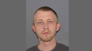 Police: Parents rob nail salon with kids in getaway car