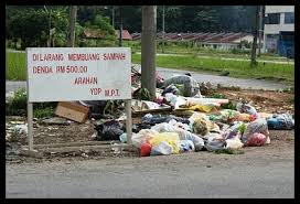 Buang sampah merata buang sampah merata#tik tok isteri pelakon dan pelawak dicekup khalwat ketua kelas mangkuk?? Kebersihan Alam Sekitar Tanggungjawab Siapa Pembuangan Sampah Merata Rata Kafe Que Vs Mamak Stall