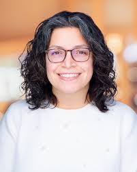 Veronica Lomas's Instagram, Twitter & Facebook