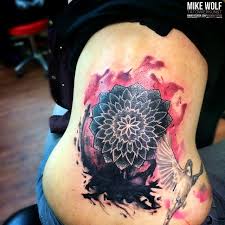 Wieder halten sich alle für die guten und wieder kämpfen dabei alle beteiligten gegen das unsagbar böse. Beste Rucken Tattoos Tattoo Bewertung De Lass Deine Tattoos Bewerten
