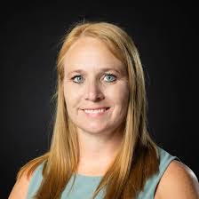 Lori Halsey's Instagram, Twitter & Facebook