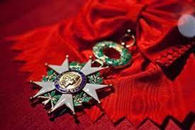 C'est geneviève fioraso qui a proposé le nom de thomas piketty pour la légion d'honneur. Ces Personnalites Qui Ont Refuse La Legion D Honneur