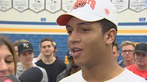 Sherwood Park football player signs with Oklahoma State Cowboys