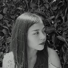 Blanca Flor's Instagram, Twitter & Facebook