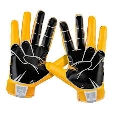 Custom football gloves for kids. Peace Sign Glove For Kc Chiefs Nfl Star Receiver Tyreek Hill The Kansas City Star
