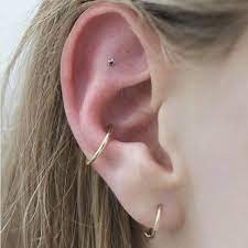 Conch Piercing Inspiration Ideas 4 Flower Earrings Studs Cool Piercings Multiple Piercings Earrings