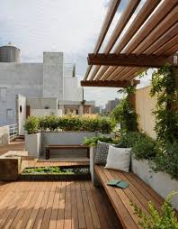 Dachterrasse Sonnenschutz Begrunung Sitzgelegenheiten Stadtblick Dachterrasse Gestalten Gartengestaltung Dachgarten