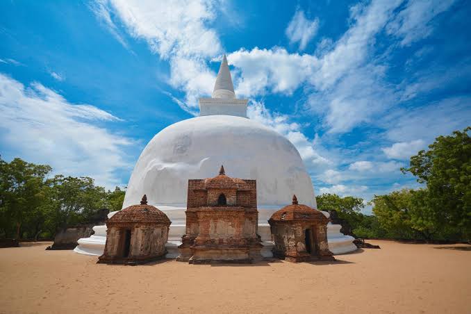 Kiri Vehera white dagoba Buddhist monument Kataragama Sri Lanka