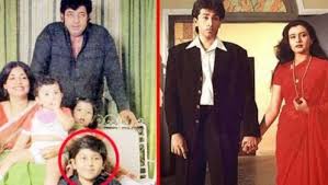 Birthday Amjad Khan S Son Flopped In Acting But Went Ahead In Writing Newstrack English 1 He is the son of actor amjad khan and is of pathan ancestry. birthday amjad khan s son flopped in