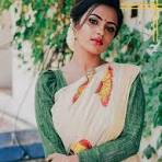 21 Latest Kerala Saree Blouse Designs in 2025 [Onam Sarees]