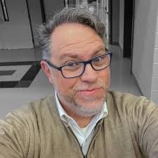 Larry Creasy's Instagram, Twitter & Facebook