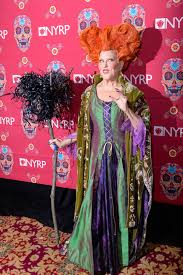 The symbols on bette midler's dress were purposely designed to be vague. Bette Midler Recreating Her Hocus Pocus Costume Is The Reason Halloween Exists