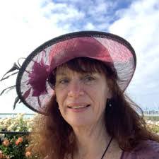 Naomi Luckett's Instagram, Twitter & Facebook