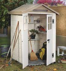 9 idees pour preparer le jardin pour les beaux jours abri de jardin abri de jardin pvc et rangement jardin