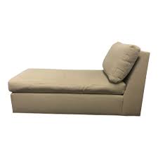 Réglable en hauteur, tissu déperlant pour un nettoyage facile. Crate Barrel Modern Armless Chaise Original Price 1 150 Design Plus Gallery