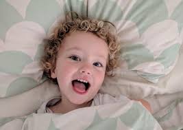 Parents of Beatriz Farmer-Maia raise over £30,000 to fund her treatment to  beat childhood cancer